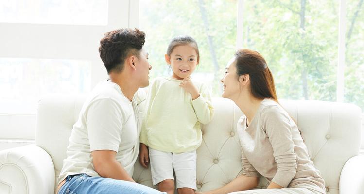 当孩子情感受到伤害时，家长应如何处理（关注孩子情感健康）