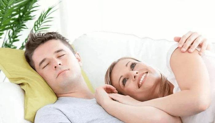 老公出轨了应该怎么挽回？有效挽回婚姻的策略有哪些？