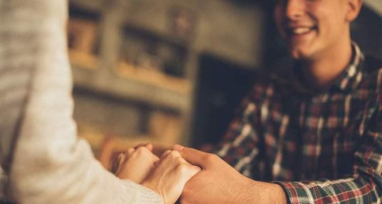 老公坚持要离婚怎么挽回？有效挽回婚姻的策略有哪些？