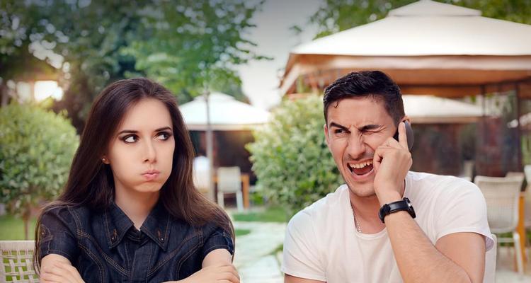 老婆出轨后还能挽回吗？如何重建信任和关系？