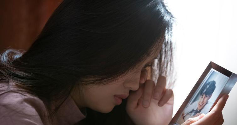 面对老婆出轨我该如何应对？寻求帮助的正确步骤是什么？