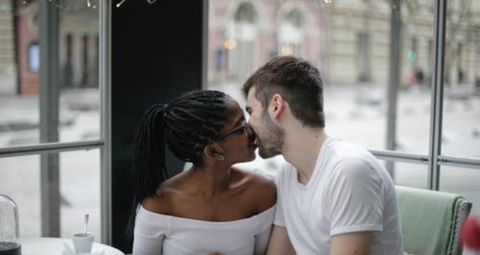 男人出轨后会有愧疚感吗？如何处理这种情况？