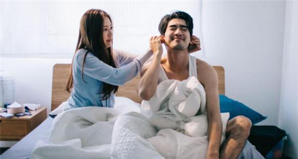 男人出轨最怕妻子发现什么？如何应对婚姻危机？