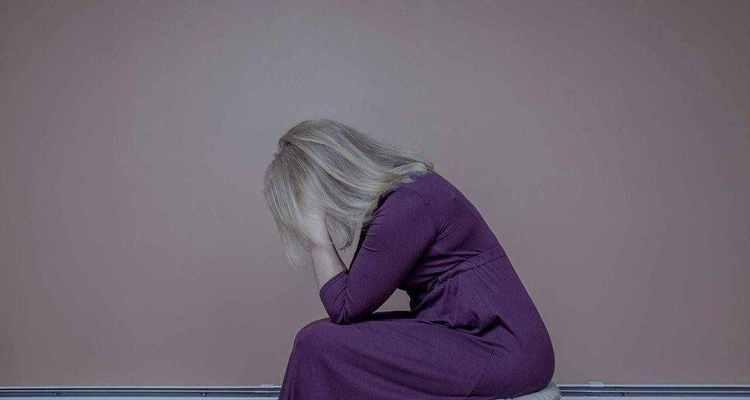 洁癖的表现和心理原因（探究洁癖症状）