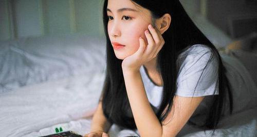 态度坚决的分手女朋友如何处理？分手后如何正确处理情绪和关系？