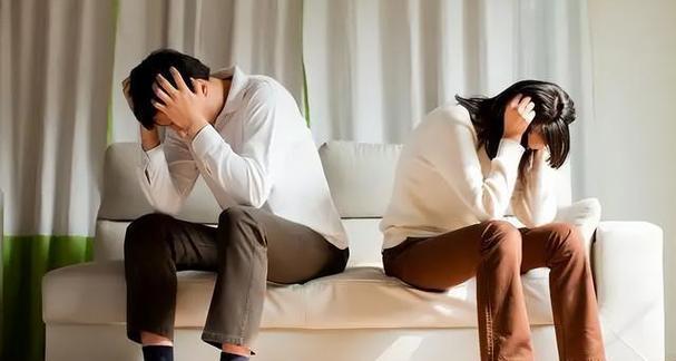 老婆出轨的明显征兆（从这些细节中看出真相）