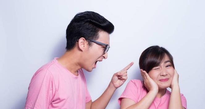如何改善男友的冷淡态度？重建亲密关系的秘诀是什么？
