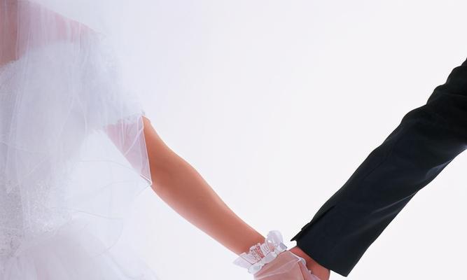 网恋遇到花心男人怎么办？未婚生子后如何处理？
