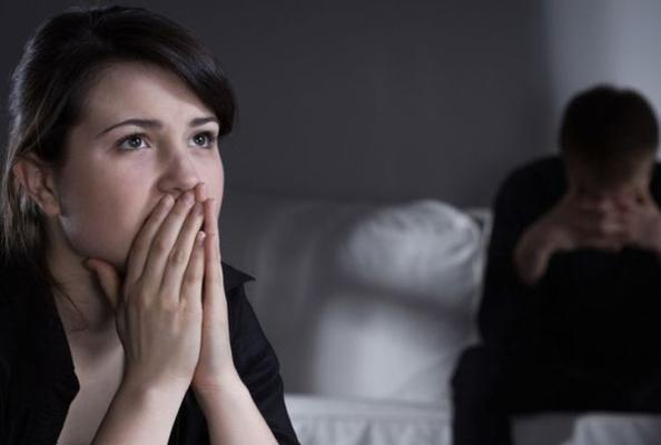 女人发生婚外情付出的代价会比男人大吗？如何衡量婚外情的后果？