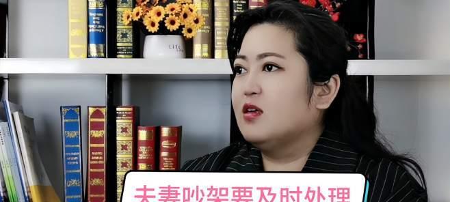 夫妻吵架被小孩子看见了该如何处理（夫妻吵架对孩子的影响及应对策略）