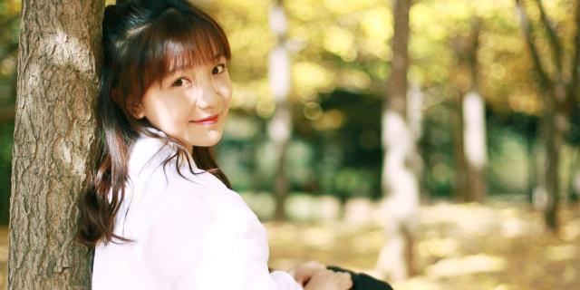 高情商女人的魅力（男生想抱一个女生是喜欢吗）